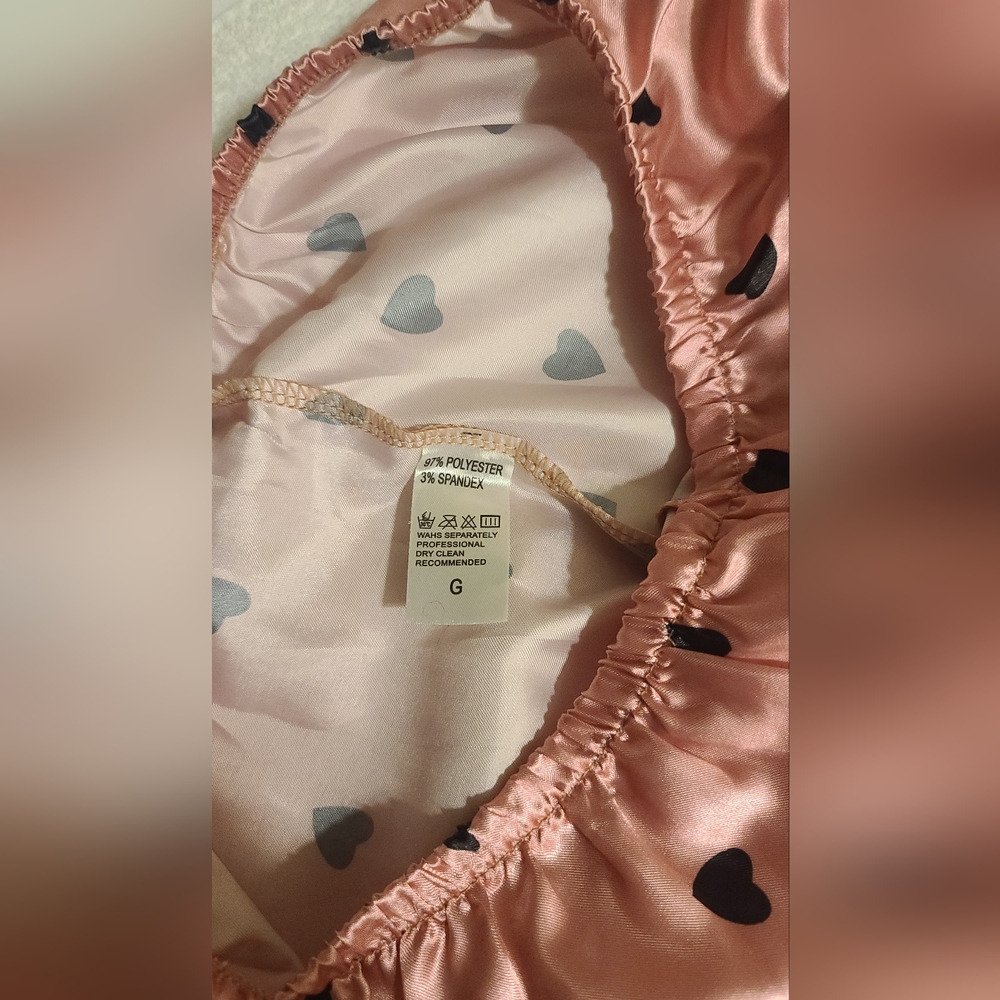 Pijama Pink Satin Cami&Short PJ Set With Black Hearts Size Small/Medium Approx. - Picture 10 of 16